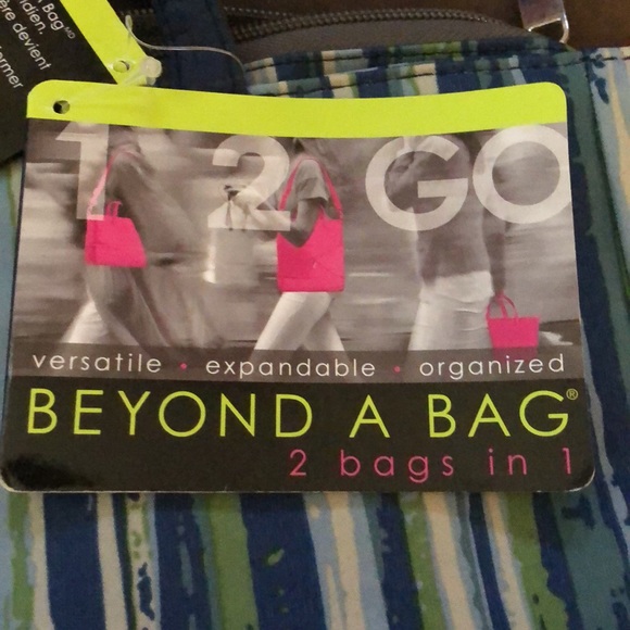 Expandable bag/Beyond a Bag - Picture 2 of 5